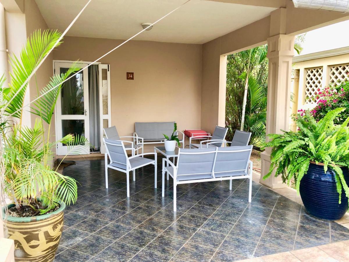 Beachfront Villa In A Beautiful And Secured Complex Flic-en-Flacq Eksteriør billede