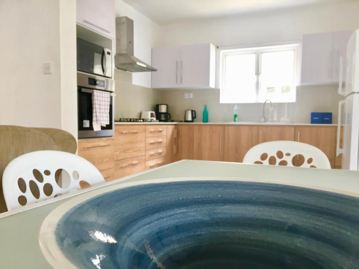 Beachfront Villa In A Beautiful And Secured Complex Flic-en-Flacq Eksteriør billede