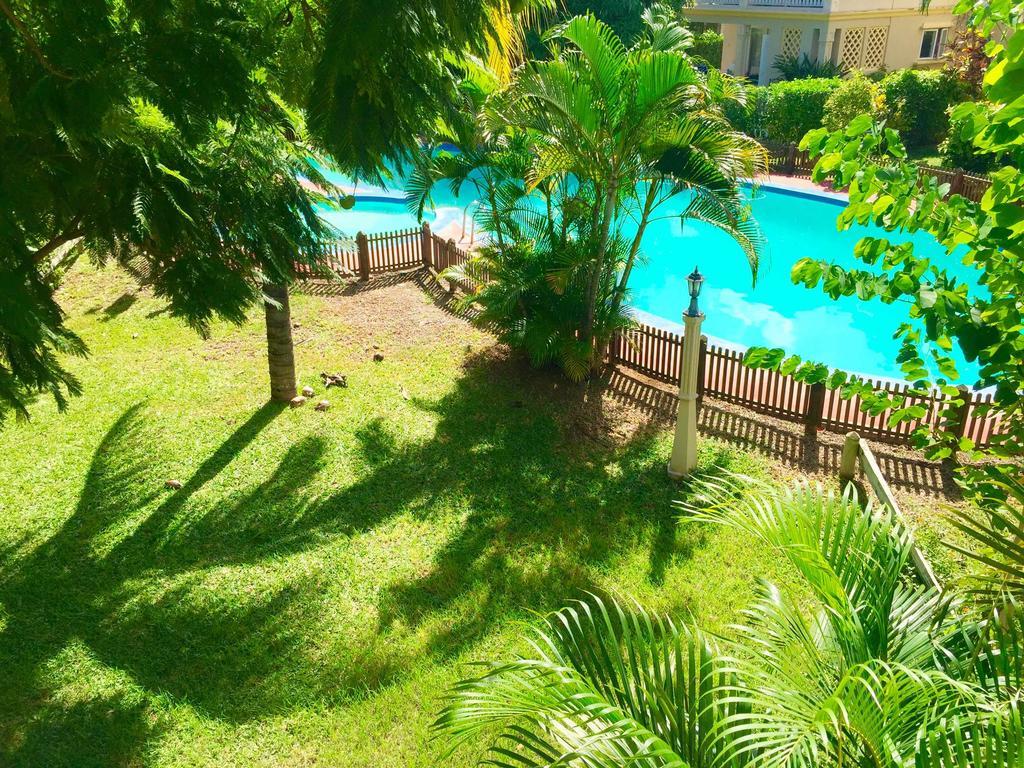 Beachfront Villa In A Beautiful And Secured Complex Flic-en-Flacq Eksteriør billede